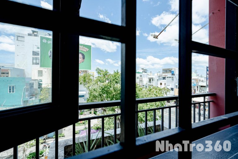 🏠 Studio ban công lớn - full nội thất - máy giặt riêng - tách bếp ngay chân cầu Nguyễn Văn Cừ.