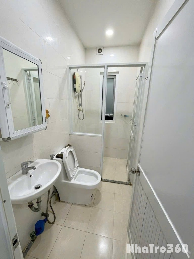 Cho thuê căn hộ 1PN Ban công Q4 gần cầu Kênh Tẻ, ĐH Luật, ĐH Nguyễn Tất Thành