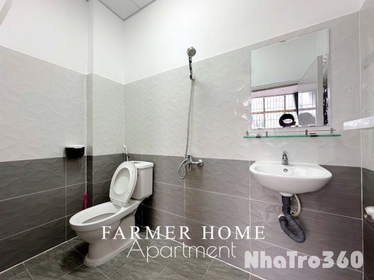 Full nội thất, cửa sổ, ban công, studio