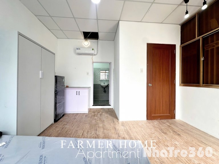 Full nội thất, cửa sổ, ban công, studio