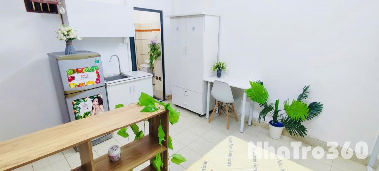 Căn hộ 2PN mới ngay quận 4, bancol đón nắng, gần Đại học Luật, Đại học Nguyên Tất Thành