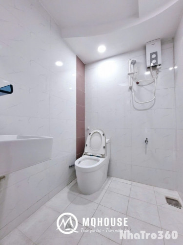 Studio cửa sổ trời - full nội thất - siêu rộng quận 10