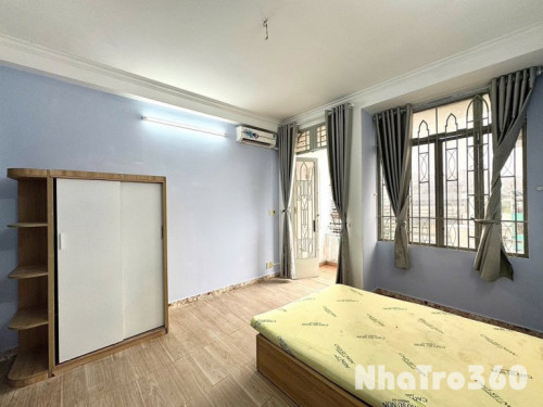Full nội thất, tủ lạnh, cửa sổ, ban công