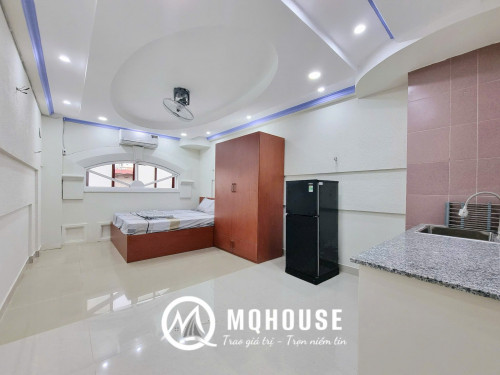Studio cửa sổ trời - full nội thất - siêu rộng quận 10