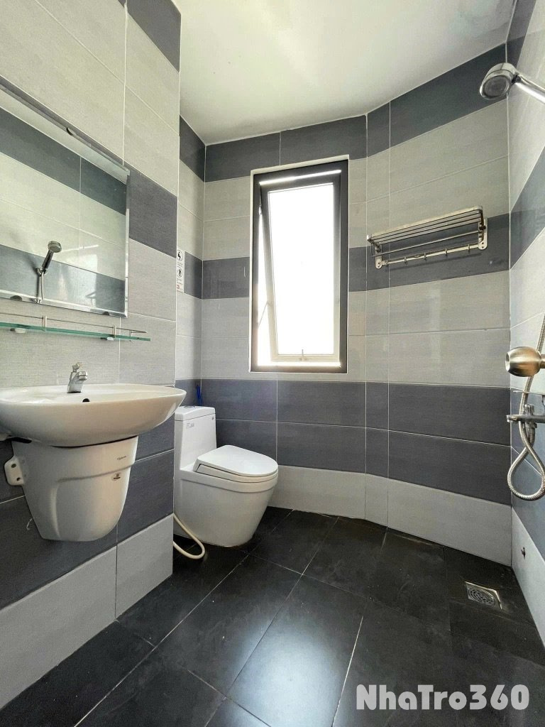 Duplex Có Ban Công Full Nội Thất Học Viện Hàng Ko