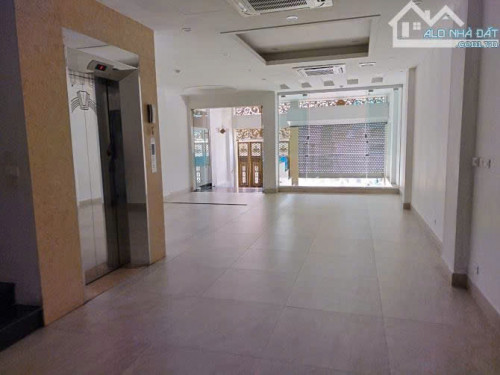 CHO THUÊ NHÀ MẶT NGÕ PHỐ VIỆT HƯNG – GẦN CÔNG VIÊN LỆ MẬT – 5 TẦNG + 1 HẦM – THANG MÁY – 35TR/THÁNG