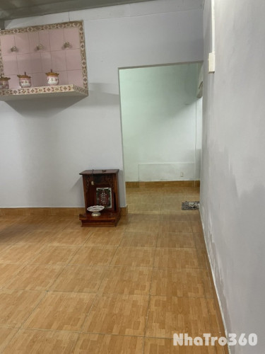 Nhà nguyên căn  , 1 trệt - 1ầu 3 phòng ngủ