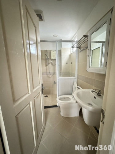 Studio Full nội thất, cửa sổ gần Vĩnh Hội Quận 4