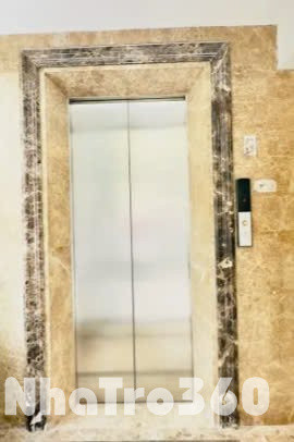 Cho thuê nhà mới, căn góc, thang máy, 120m2_ 5T; vỉa hè, Thái Hà-50 Tr
