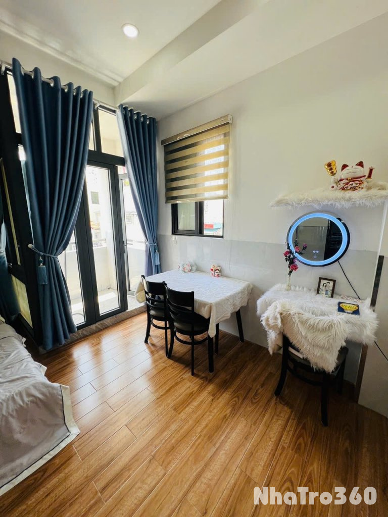 Cho thuê căn hộ Studio Ban công rộng 40m2 Q4 gần ĐH Luật, ĐH Nguyễn Tất Thành, cầu Ông Lãnh