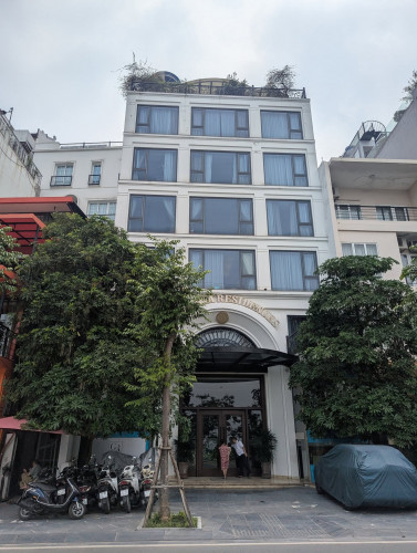 Cho thuê nhà Nguyễn Hoàng, 120m2, 9 tầng, đầy đủ PCCC, thang máy làm văn phòng