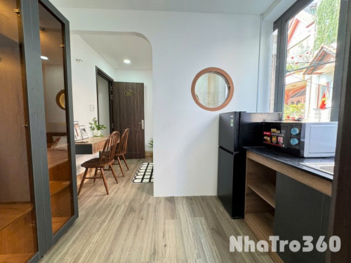 Cho thuê căn hộ mini 1PN, tách bếp, cửa sổ lớn siêu xịn xò quận 10.