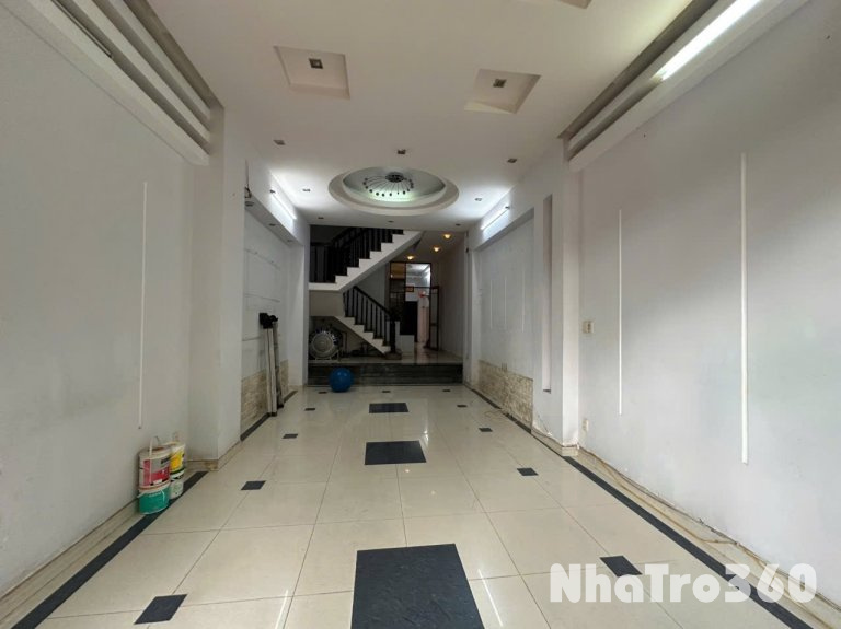 Cho thuê nhà mặt tiền KDC Tạ Quang Bửu, P. Bình Đông, Q.8 – 4m x 16m, 1 trệt + 3 lầu