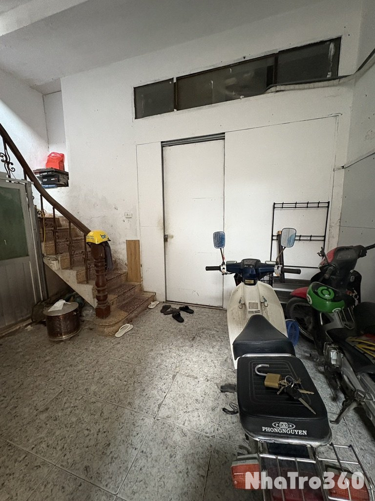 Cho thuê  nhà tầng 1 có gác xép . Ko chung chủ