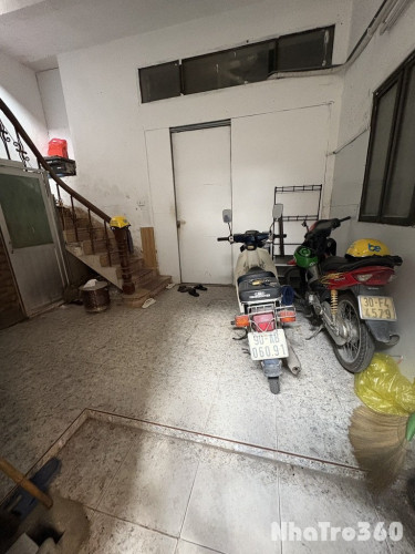 Cho thuê  nhà tầng 1 có gác xép . Ko chung chủ