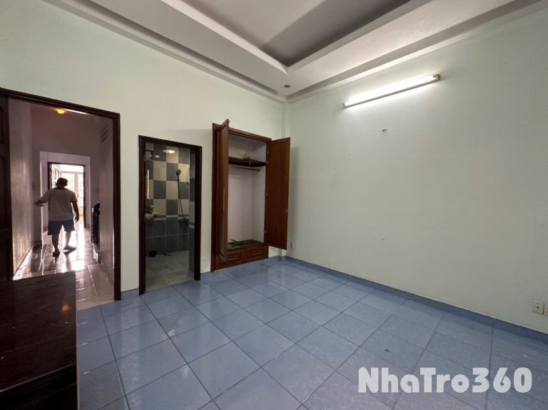 Cho thuê nhà mặt tiền KDC Tạ Quang Bửu, P. Bình Đông, Q.8 – 4m x 16m, 1 trệt + 3 lầu