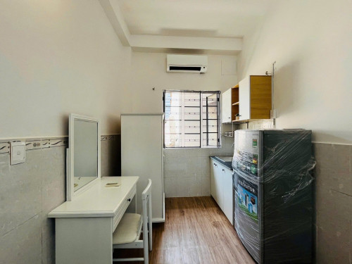 Chỉ 4.xxx.xxx căn studio cửa sổ lớn đầy đủ tiện nghi.