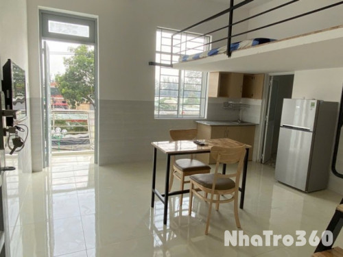 DUPLEX BAN CÔNG CÓ NỘI THẤT NGAY CHỢ PHẠM VĂN BẠCH