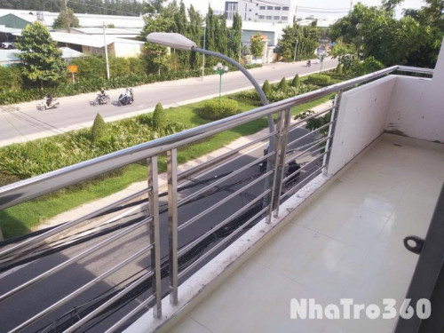 DUPLEX BAN CÔNG CÓ NỘI THẤT NGAY CHỢ PHẠM VĂN BẠCH