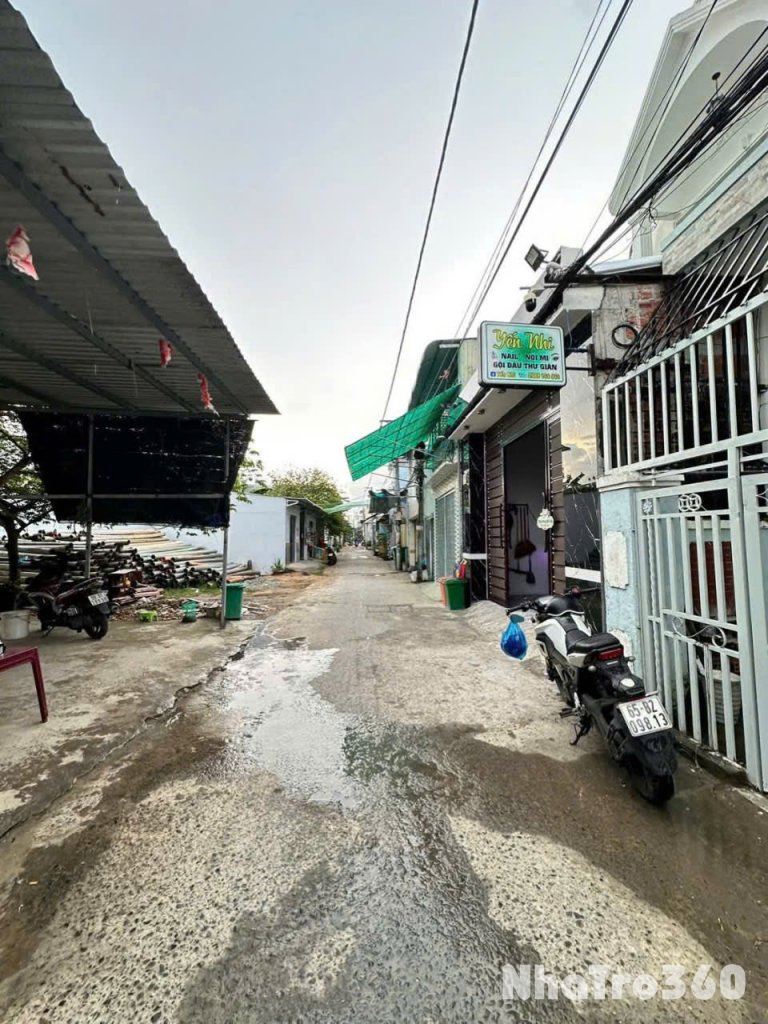 23. Chủ gởi: CHO THUÊ NHÀ TRỆT TRỤC CHÍNH HẺM 388J - 388Z