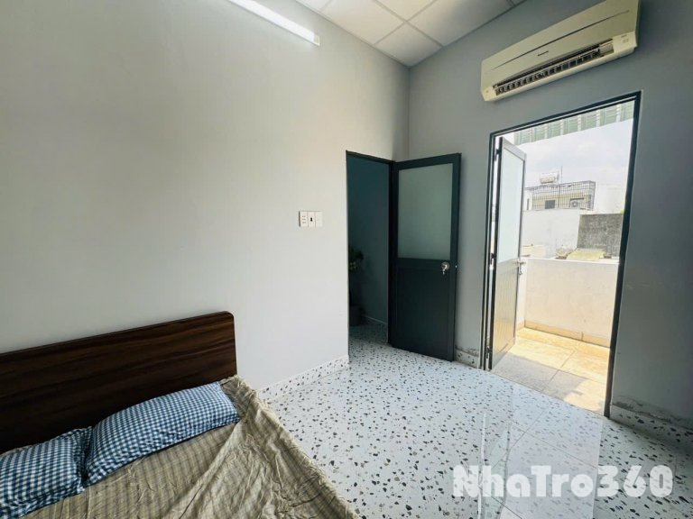 Cho thuê căn hộ 1PN, ban công, Q4, Đường Tôn Thất Thuyết, gần ĐH Nguyễn Tất Thành, Cầu Kênh Tẻ, Chợ Xóm Chiếu