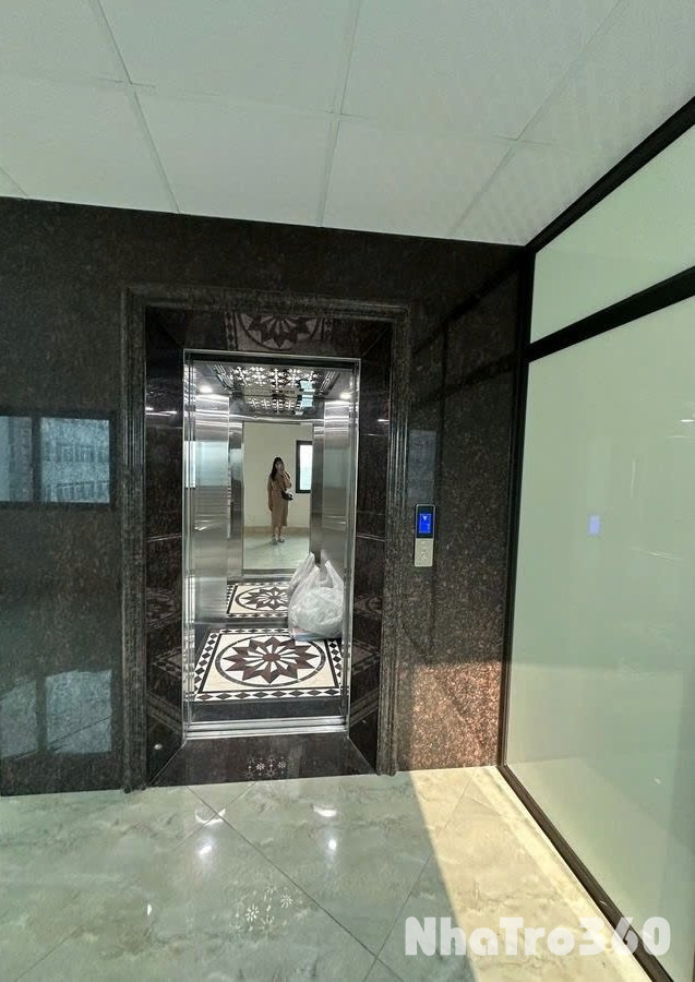 Tôi chủ nhà cho thuê nhà mới, căn góc, Đào Tấn, 99m2x 5T vỉa hè 33 Tr