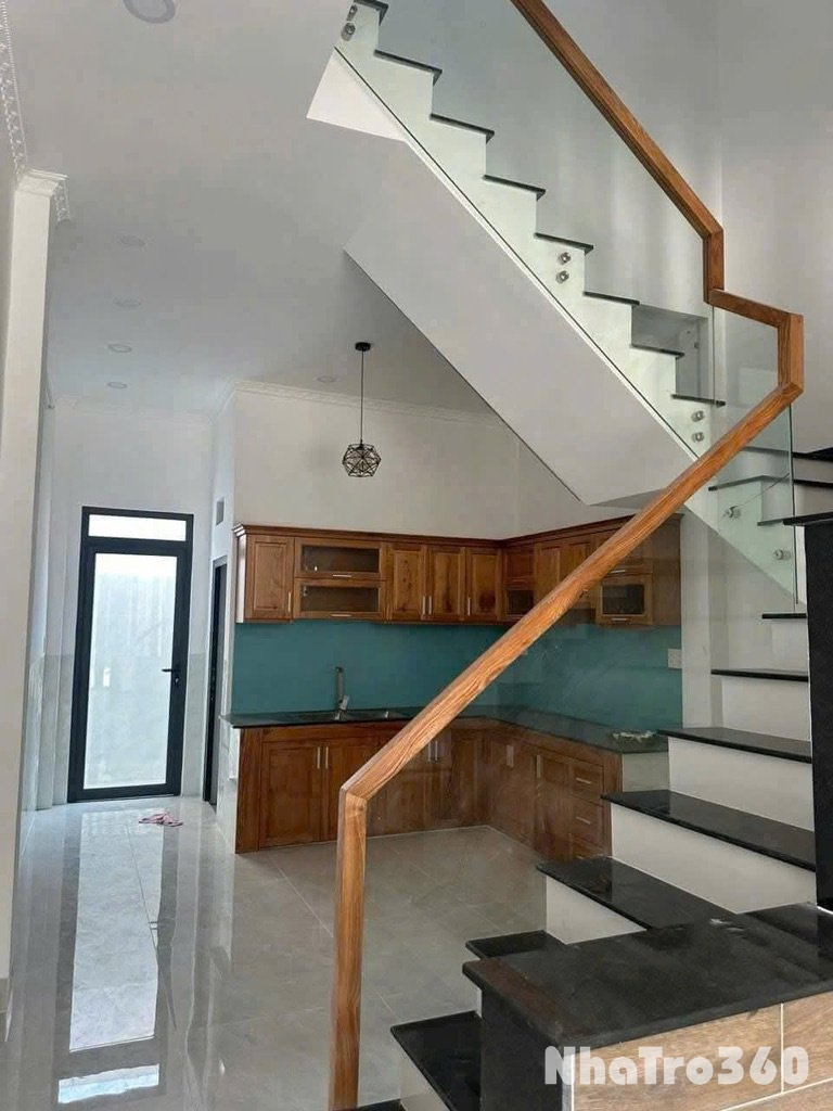 CHO THUÊ NHÀ 3 TẦNG HẺM XE HƠI 175