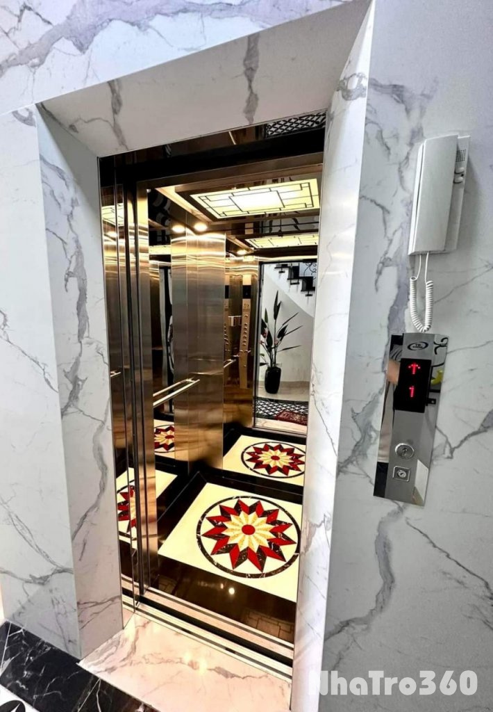 Nhà mình Cho thuê nhà mới, hai cửa đi, Đội Cấn; vỉa hè 98m2* 5T- 30 Tr