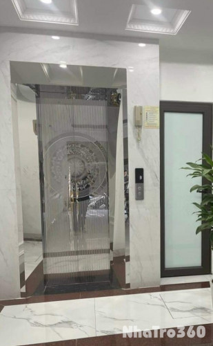 Cho thuê nhà mới , thang máy,vỉa hè, 118m2- 4T, Trần Nhân Tông_45 Tr