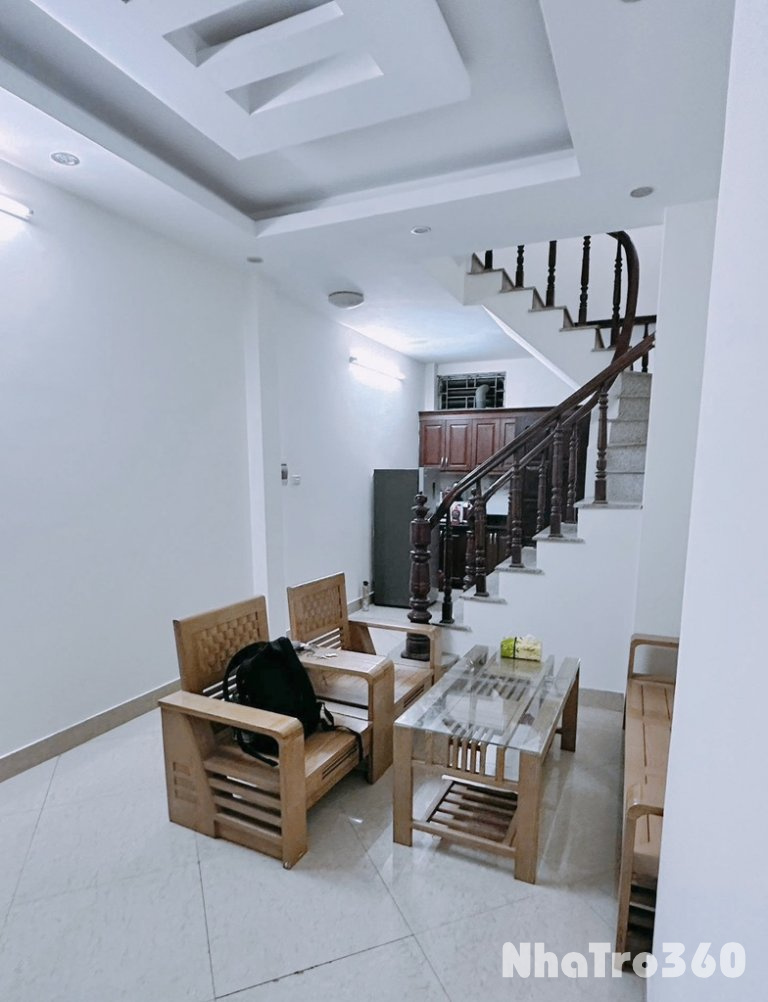 Chính chủ cho thuê nhà 5 tầng ngõ Mai Hương