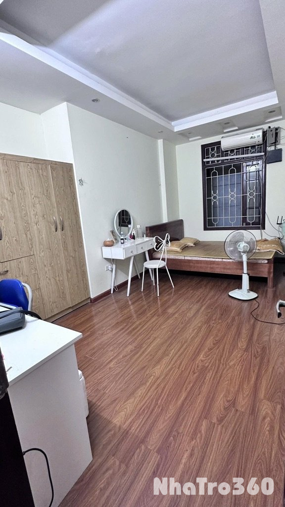 Chính chủ cho thuê nhà 5 tầng ngõ Mai Hương