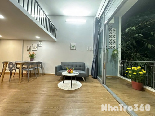 Cho thuê căn hộ Duplex Ban công rộng rãi Q10 gần nhà hát Hoà Bình, Vạn Hạnh Mall, ĐH Huflit, ĐH Kinh tế UEH