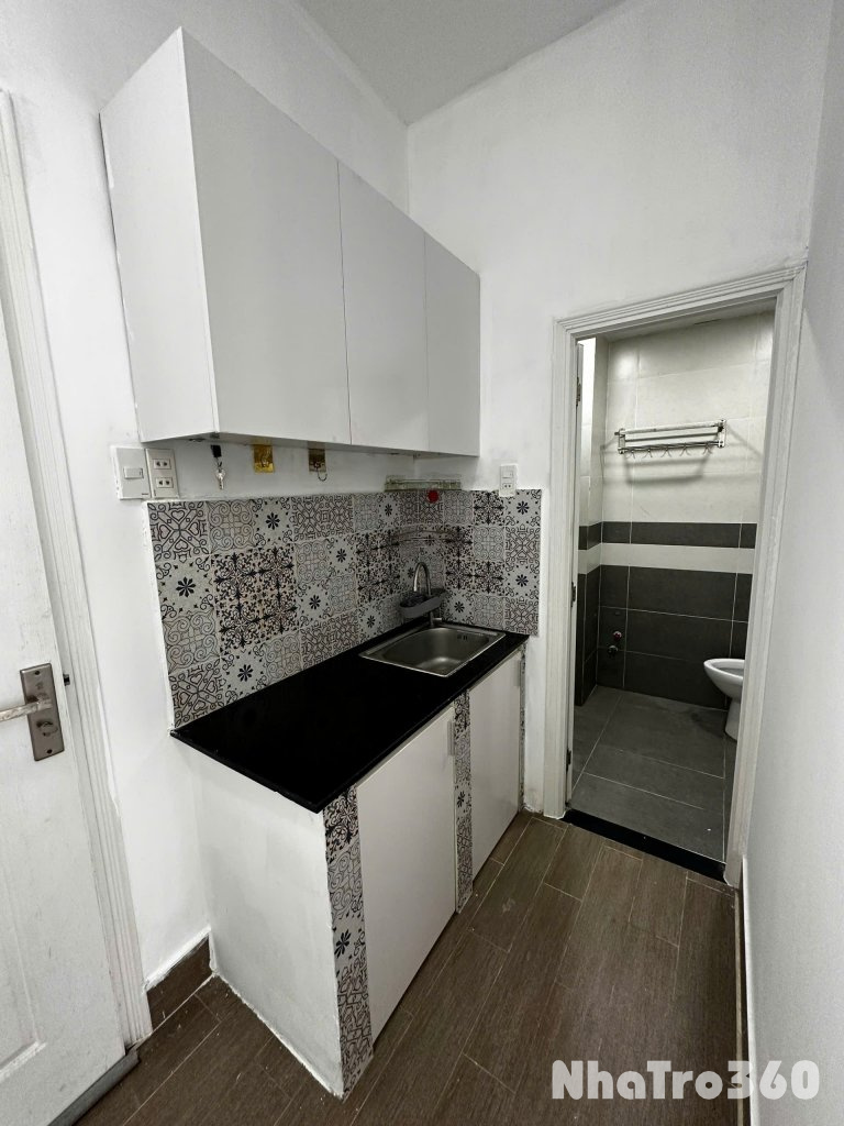 Cho thuê studio cửa sổ lớn thoáng - tách bếp quận 8