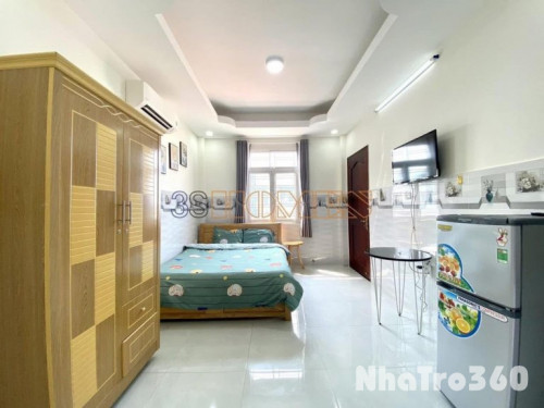 Căn hộ full nội thất - cửa sổ trời