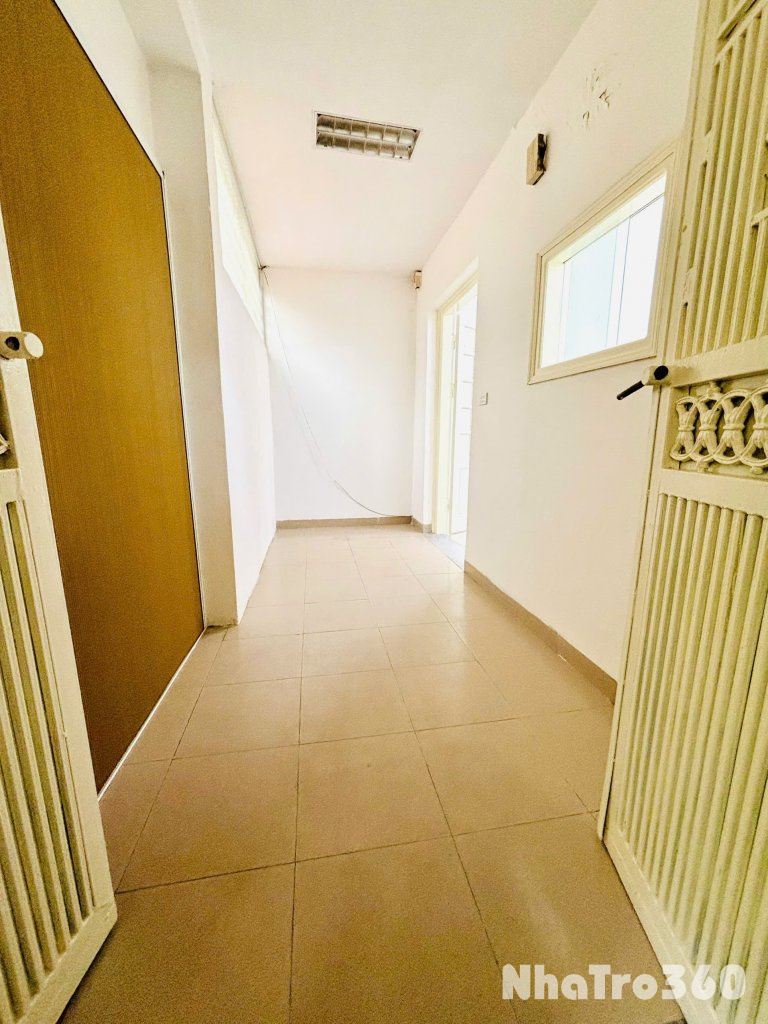 CHO THUÊ TẬP THỂ TẦNG 1 – NGỌC KHÁNH – QUÁ HIẾM!