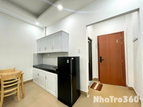 CĂN HỘ CỬA SỔ FULL NỘI THẤT QUẬN 1 GẦN CẦU ÔNG LÃNH