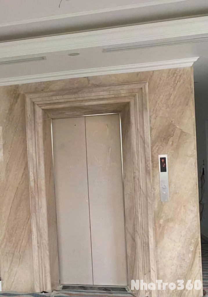 Cho thuê nhà đẹp , thang máy,vỉa hè, 118m2- 5T, Nguyễn Thị Định_43 Tr