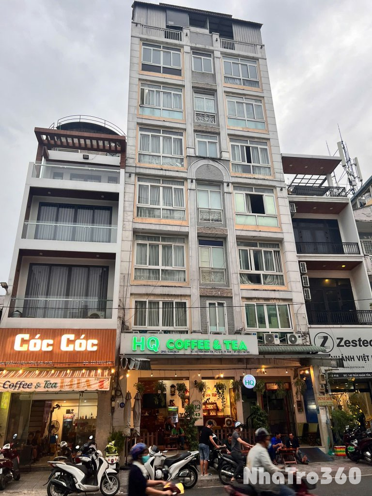 Studio cửa sổ lớn, full nội thất, máy giặt riêng - Trần Nhân Tôn Q10