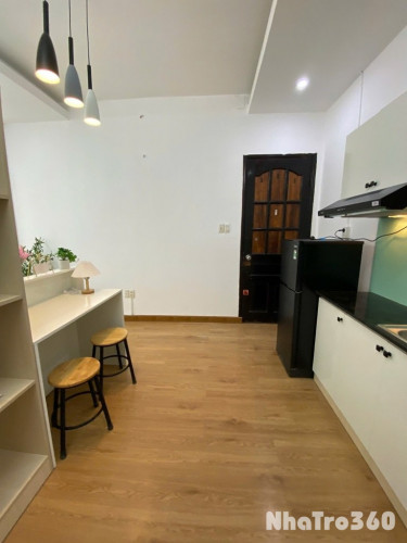 Studio ban công P12 gần sân bay Tân Sơn Nhất