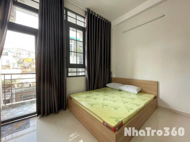 Cho thuê căn hộ ban công full nội thất đường 3/2 quận 10
