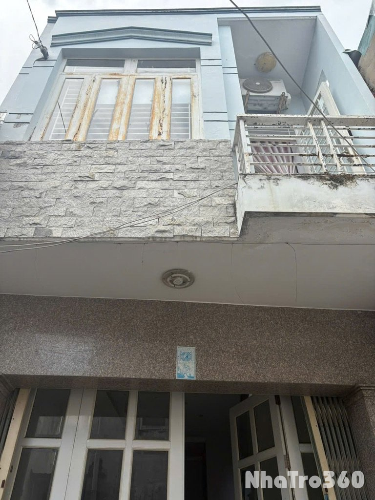 Nhà riêng, dtsd 80m2, 2PN, 2 WC, cách MT 5m