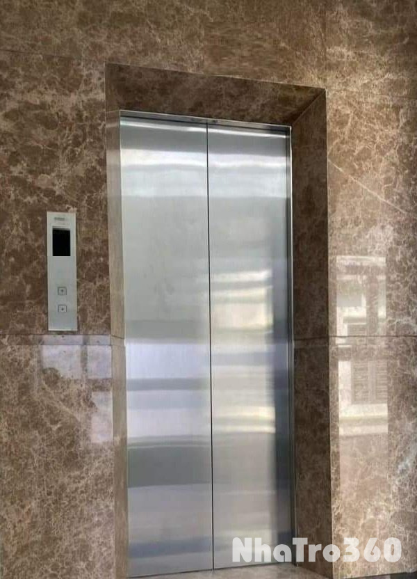 Mình cho thuê Nhà VP, Nhà Hàng, KD, Trúc Bạch; vỉa hè 102m2* 5T- 31 Tr