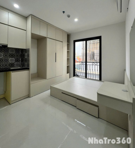 (Cực hiếm) Căn hộ Studio cao cấp 23m2 mới khai trương ngõ 102 Hoàng Đạo Thành - Ở được 3 người