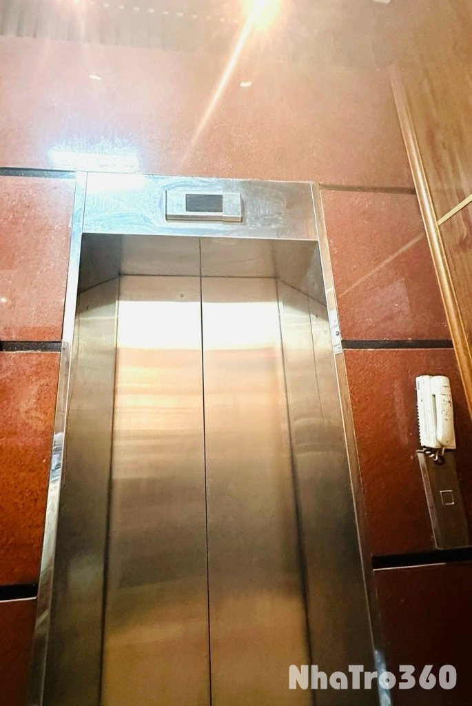 Cho thuê Nhà hàng, VP, KD, 97m2_ 5T; vỉa hè, Trần Nhân Tông-30 Tr