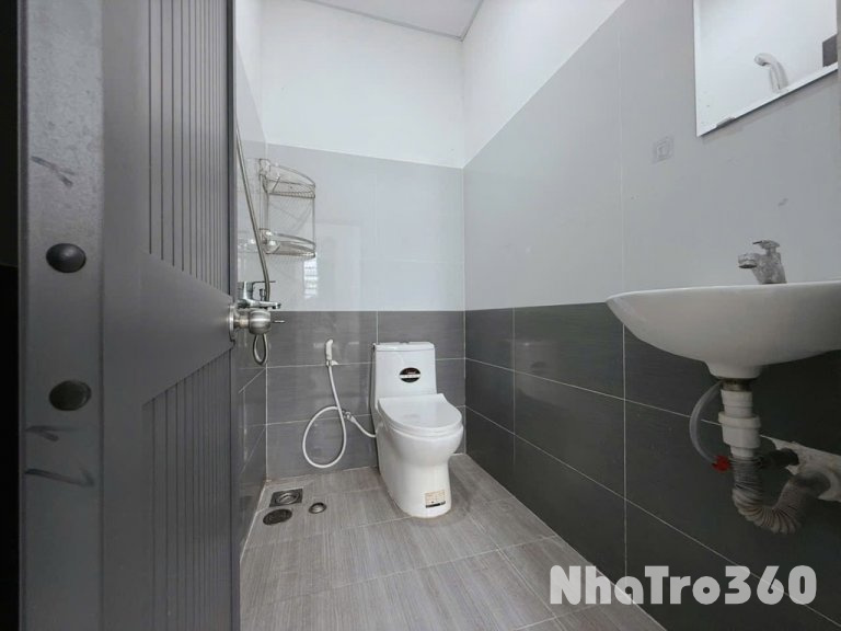 STUDIO BAN CÔNG FULL NT GẦN ETOWN CỘNG HOÀ QTB