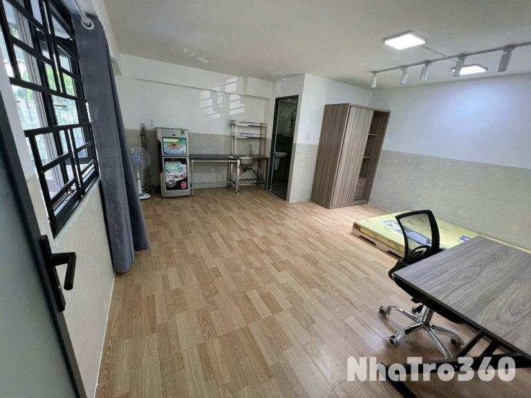Cho thuê căn hộ Studio rộng rãi   Full nội thất  Giờ giấc tự do tại Lê Duy Nhuận, Tân Bình