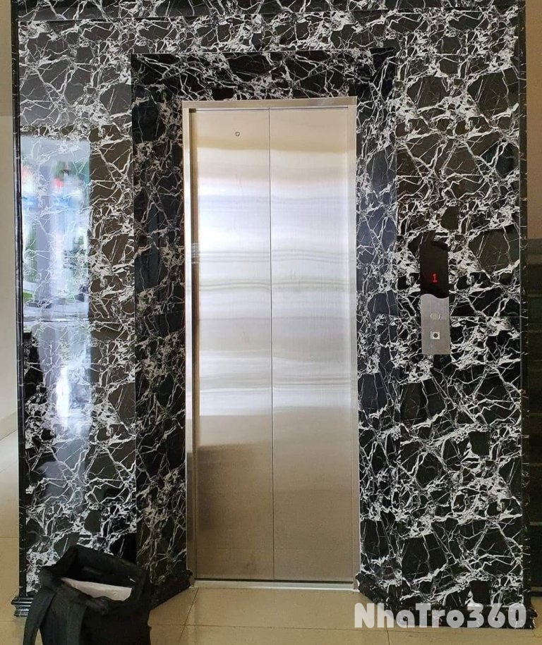 Nhà tôi cho thuê nhà lô góc, mới ,vỉa hè, 101m2- 5T, Giảng Võ_28 Tr