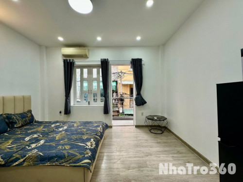 Cho thuê căn hộ ban công, Q1, đường Nguyễn Trung Ngạn, gần Thảo Cầm Viên, Cầu Thị Nghè, Cầu Ba Son