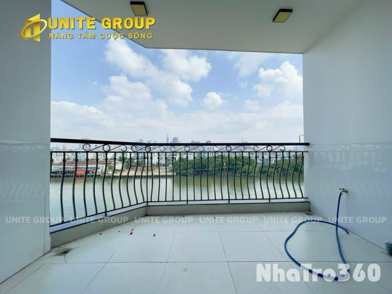 Cho thuê căn hộ gần Q1 ban công, full nội thất