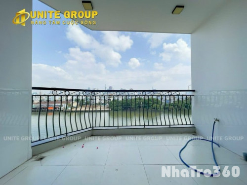 Cho thuê căn hộ gần Q1 ban công, full nội thất